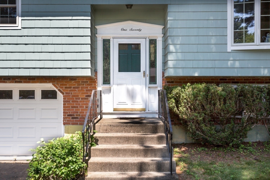 170 David Rd Property Photo 3