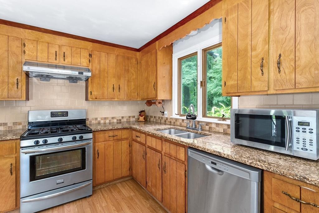 170 David Rd Property Photo 13