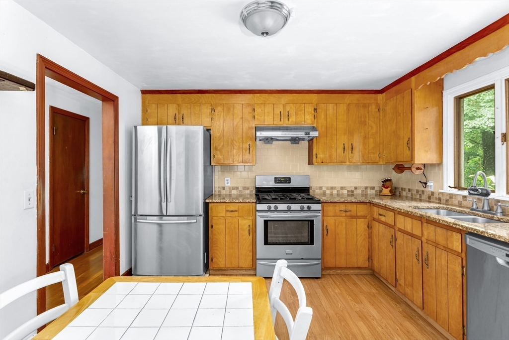 170 David Rd Property Photo 14