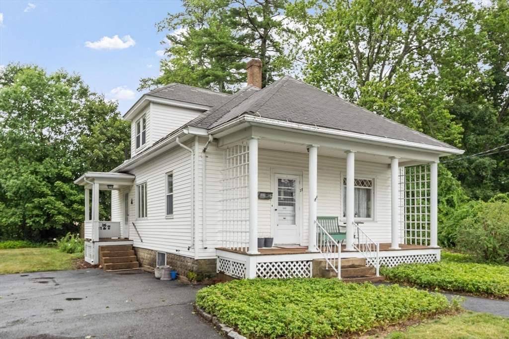 27 Foss Rd Property Photo 2