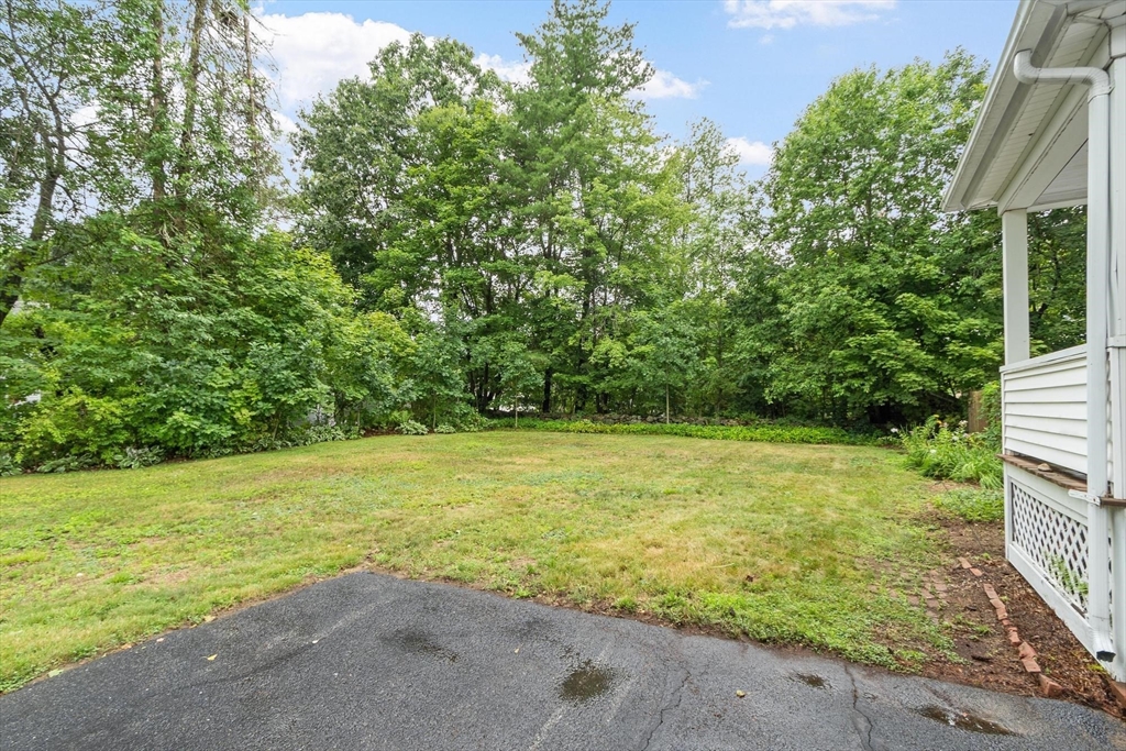 27 Foss Rd Property Photo 5