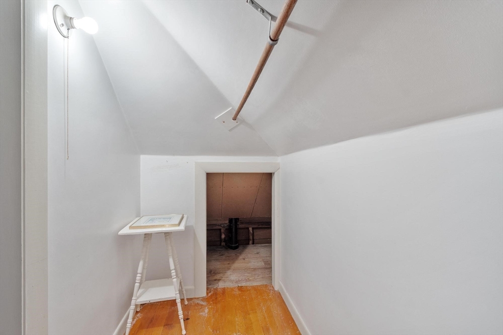 27 Foss Rd Property Photo 17