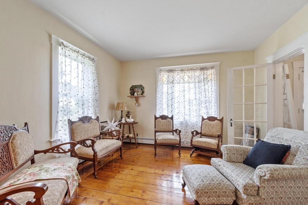 27 Foss Rd Property Photo 26