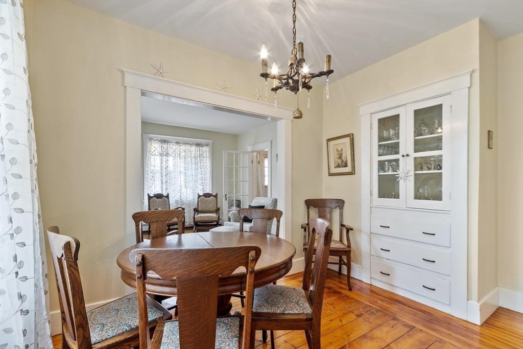 27 Foss Rd Property Photo 28