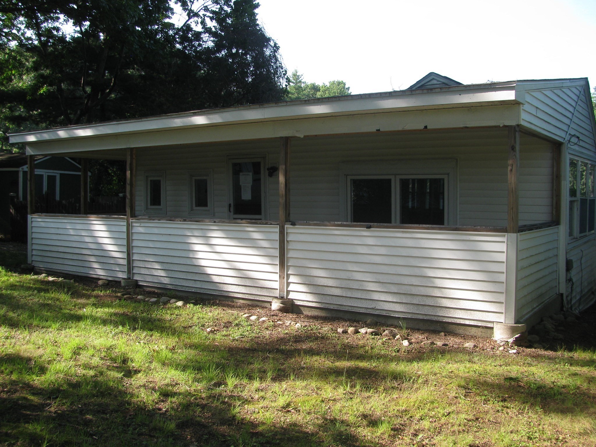 128 N Lake Ave