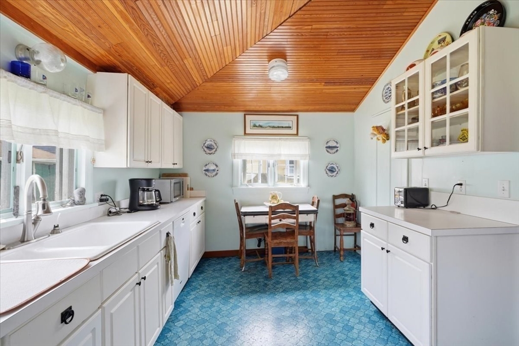 66 Cadish Ave Property Photo 13