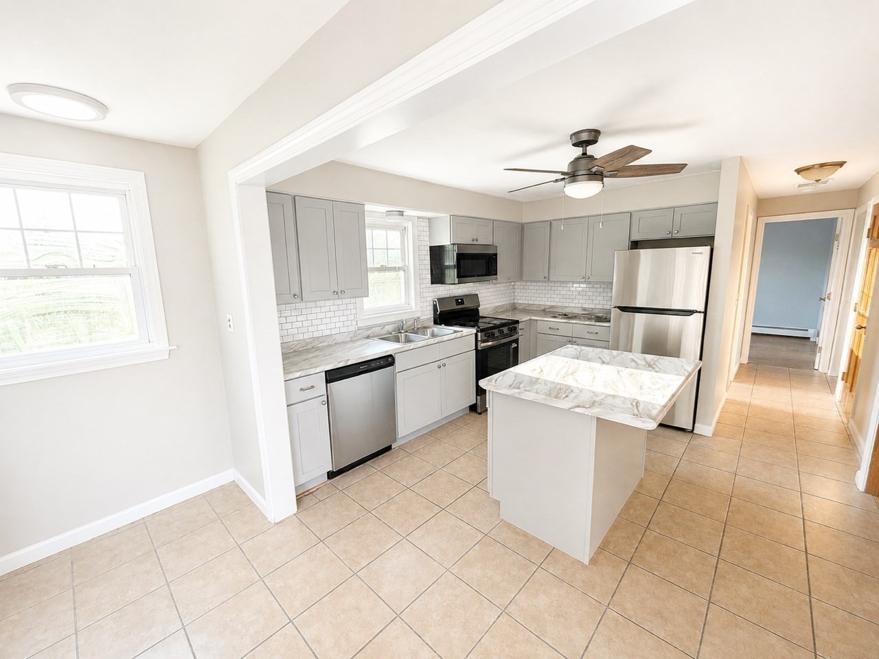 63 Prairie Ave Property Photo 5