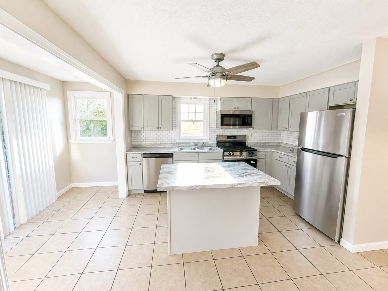 63 Prairie Ave Property Photo 7
