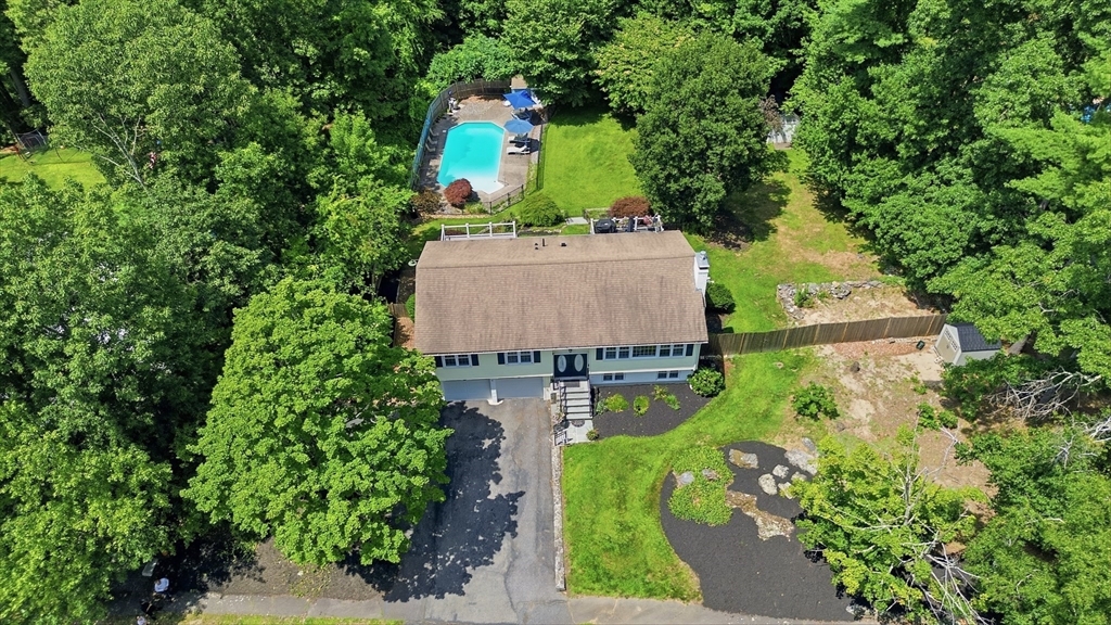 22 Mary Dr Property Photo 1
