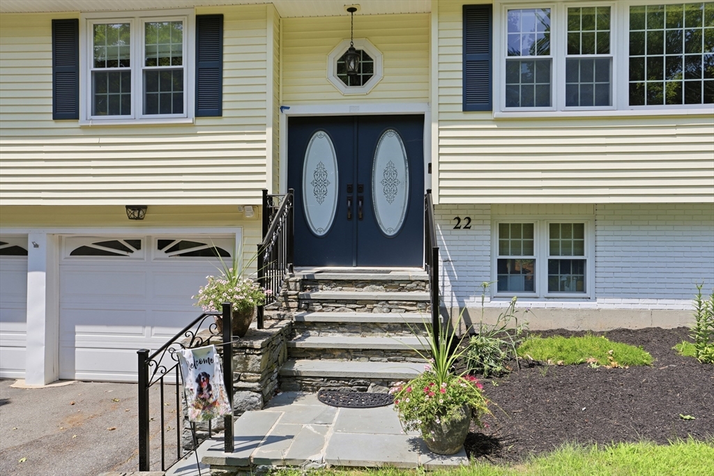 22 Mary Dr Property Photo 4