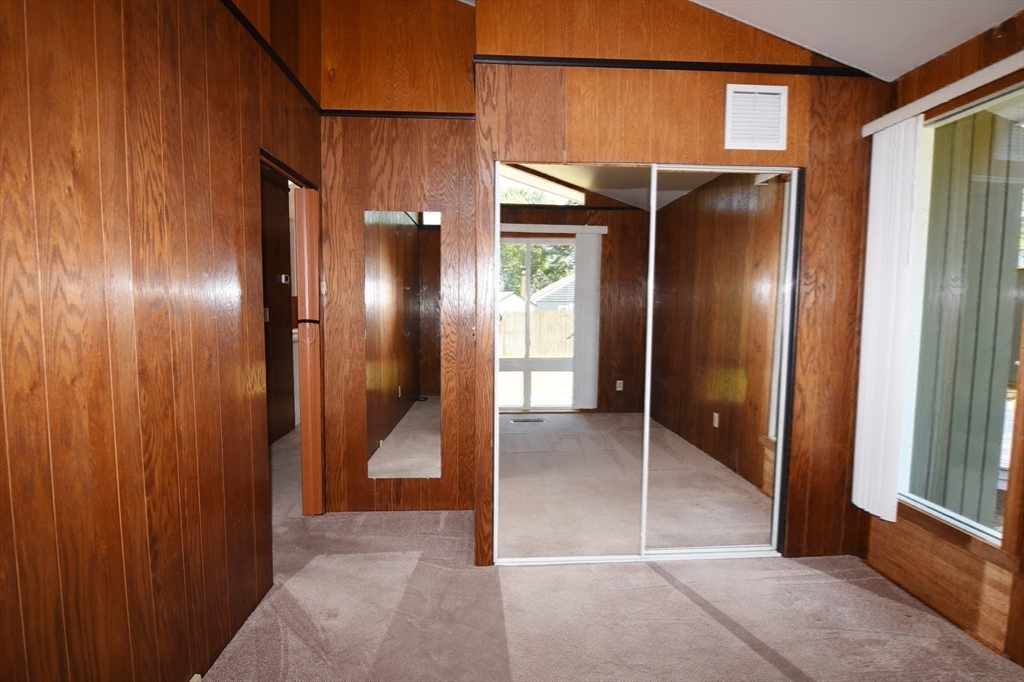 12 Twelfth Ave Property Photo 20