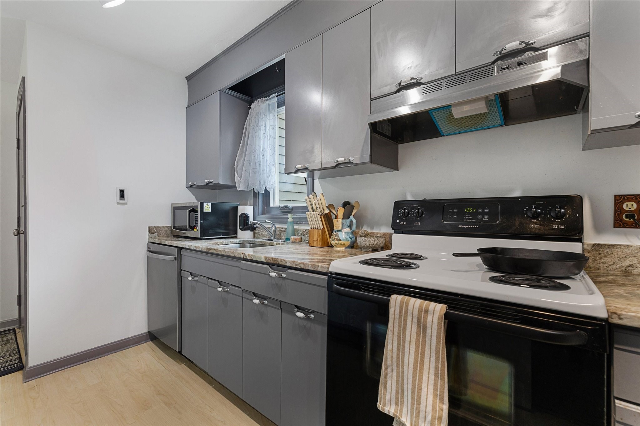 1199 Grafton St # 92 Property Photo 5