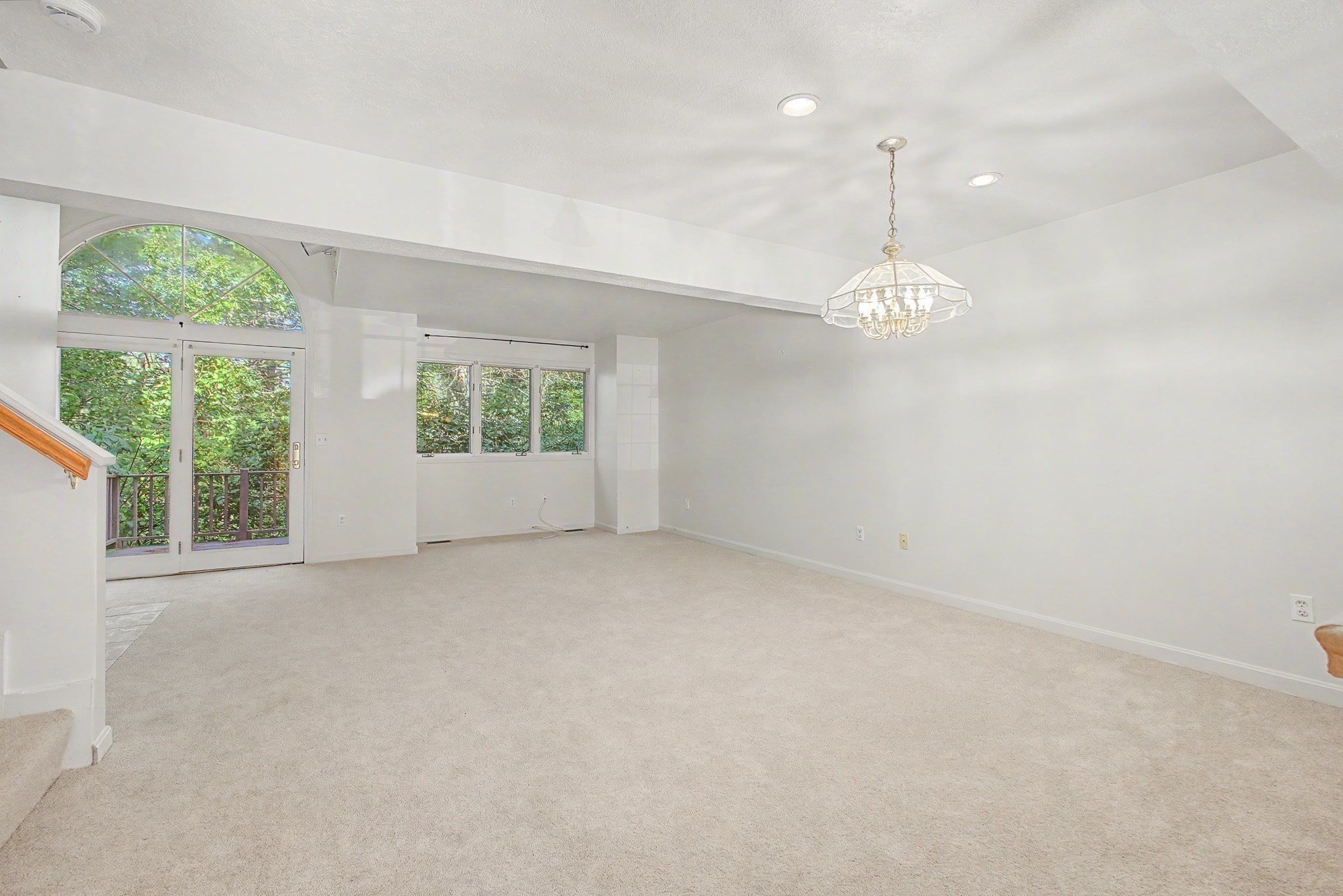 6 Lilac Ct # 6 Property Photo 5
