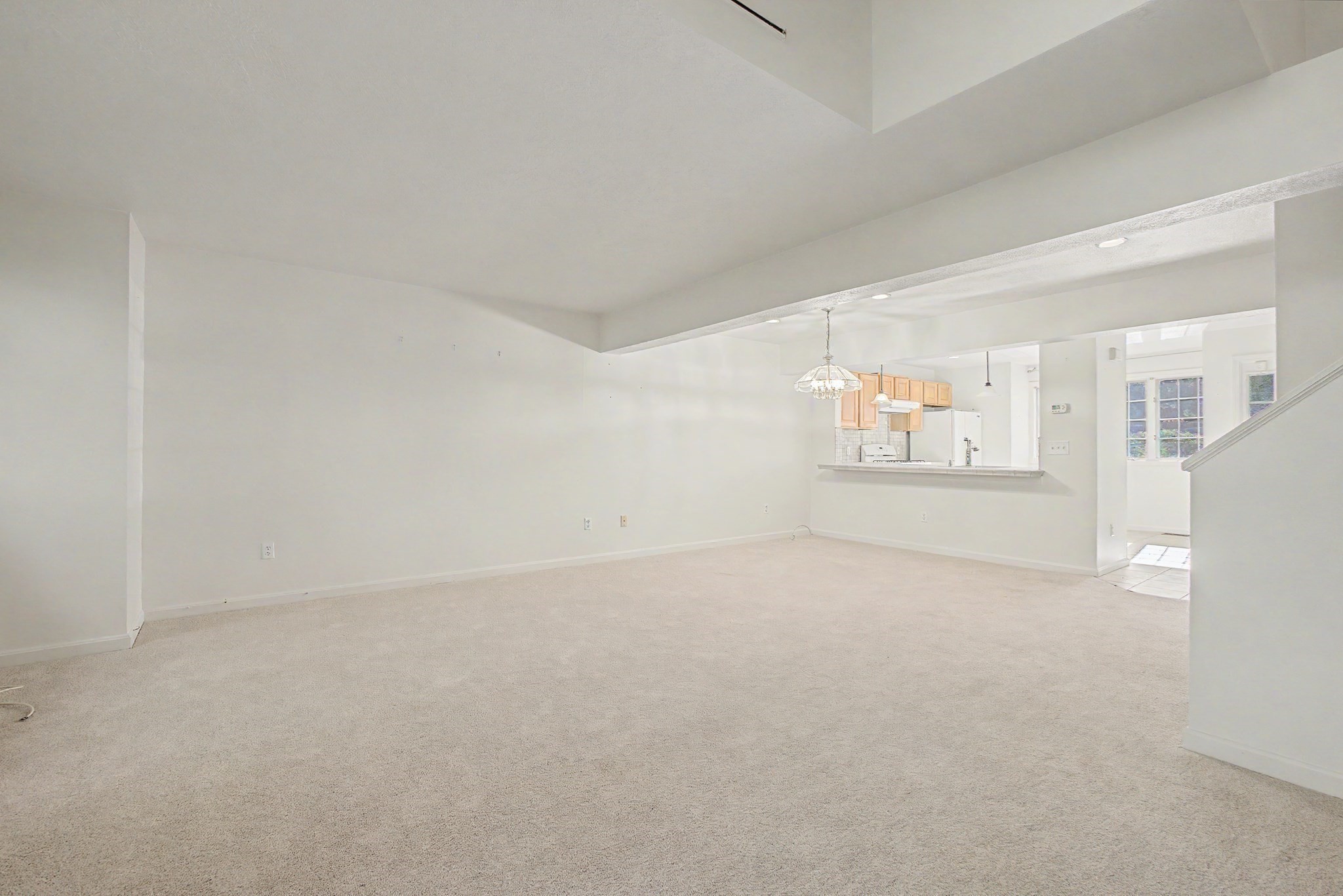 6 Lilac Ct # 6 Property Photo 6
