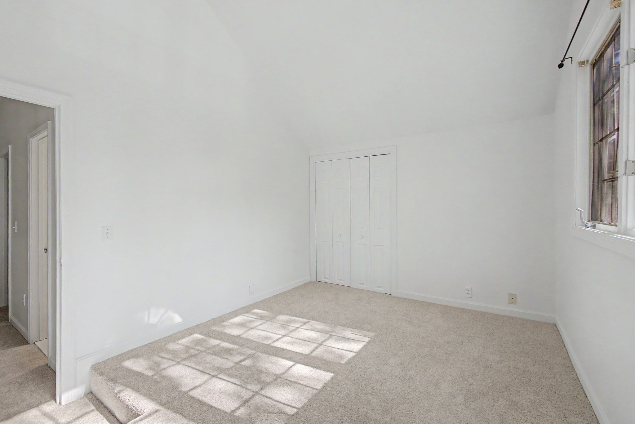 6 Lilac Ct # 6 Property Photo 15