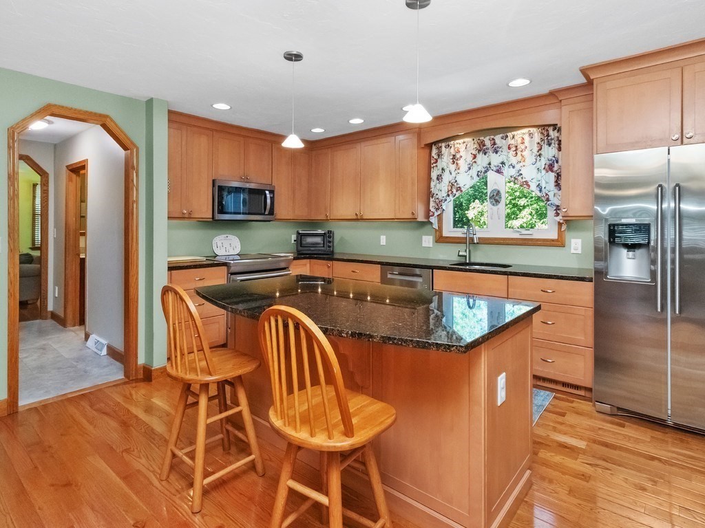 137 Harrington Road Property Photo 3