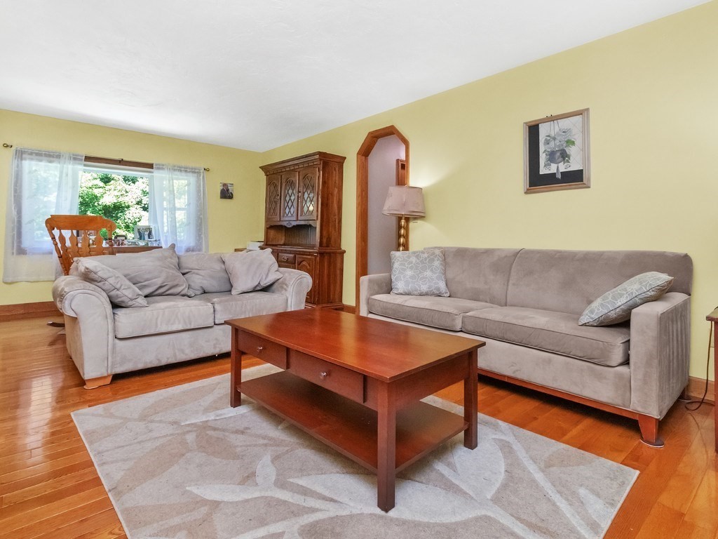 137 Harrington Road Property Photo 7