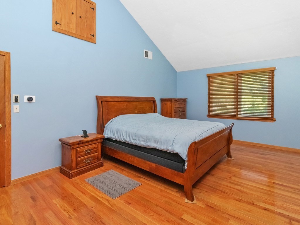 137 Harrington Road Property Photo 12