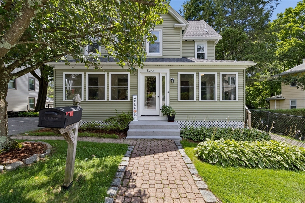 9 Crane Ave Property Photo 3