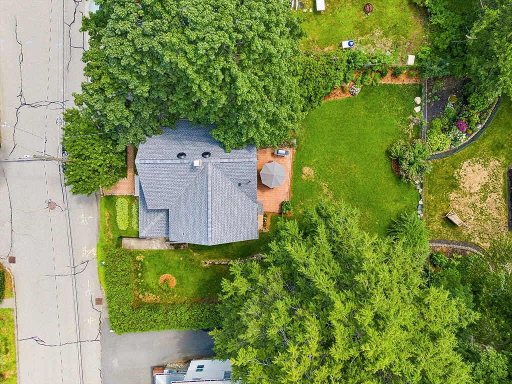 9 Crane Ave Property Photo 37