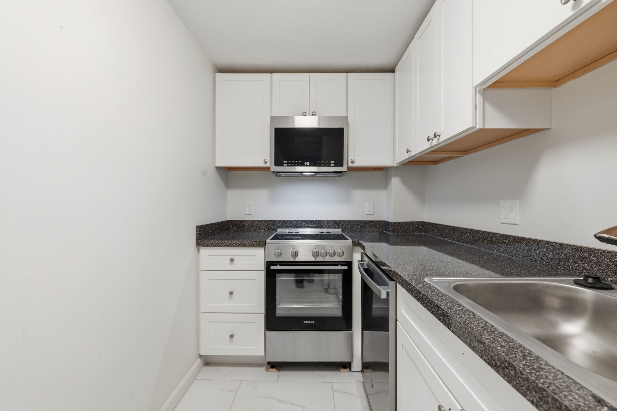 269 Harvard St # 14 Property Photo 5