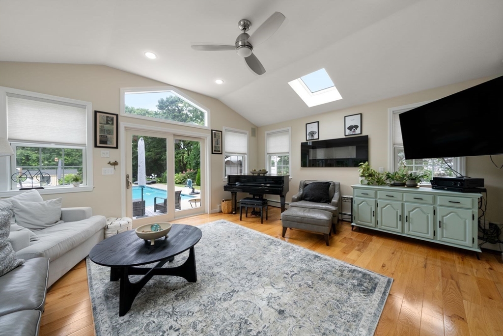 9 Fieldwood Drive Property Photo 24