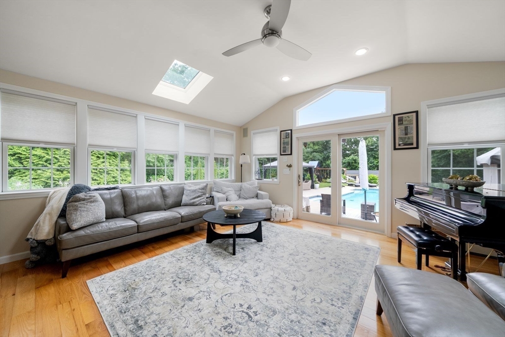 9 Fieldwood Drive Property Photo 25