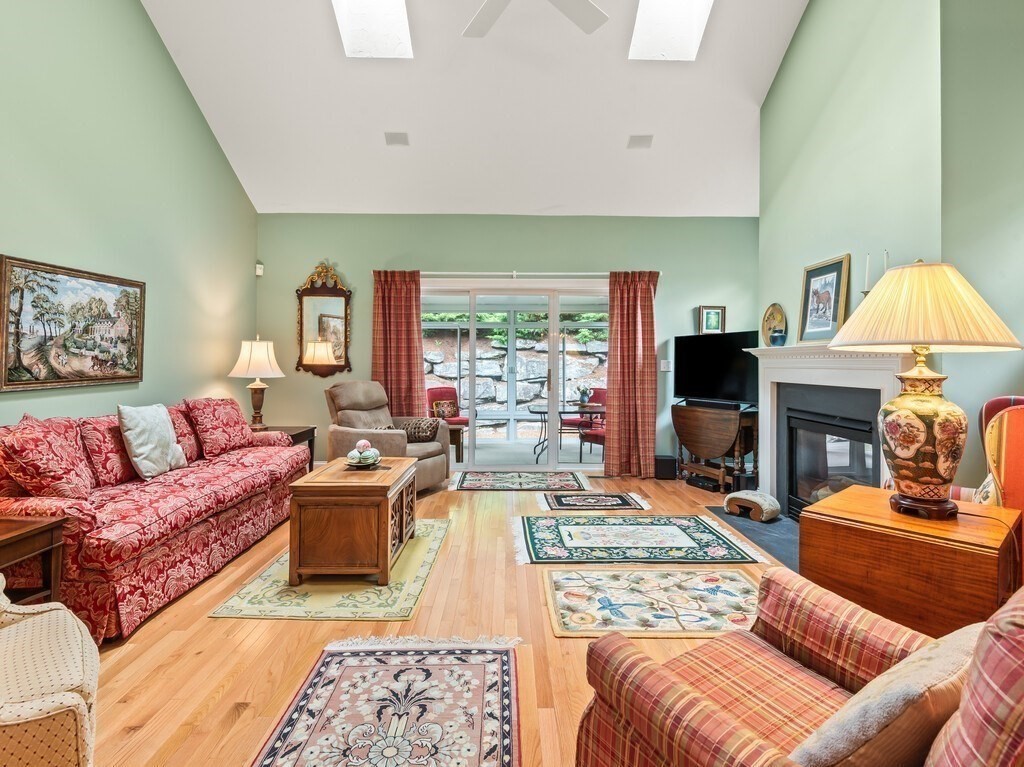 148 Fireside Ln # 148 Property Photo 5