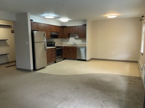 277 W Main St # 46 Property Photo 3