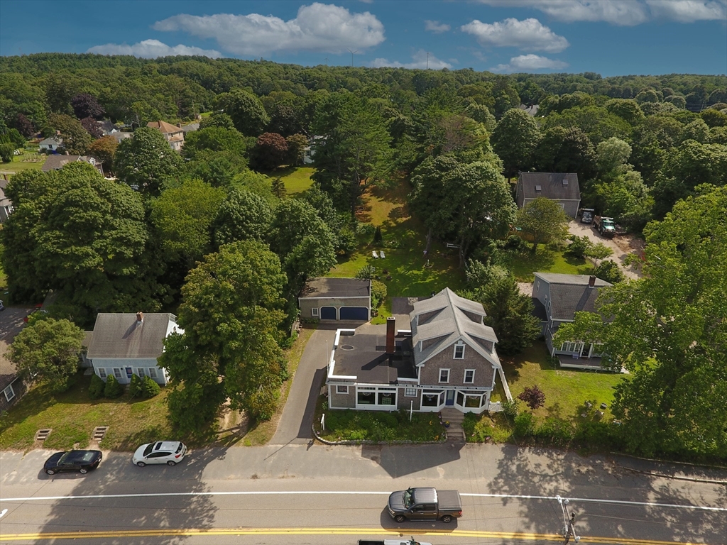 896 Sandwich Property Photo 1