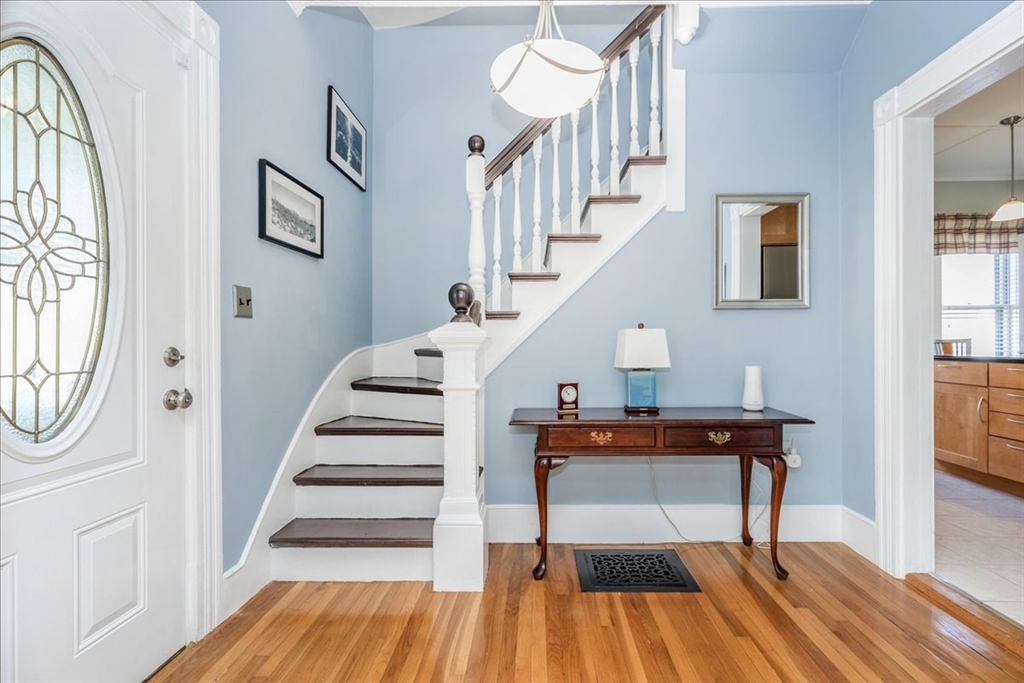20 Beach St. Property Photo 3