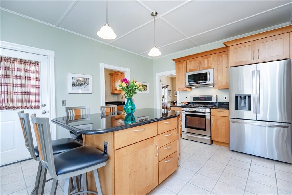20 Beach St. Property Photo 12