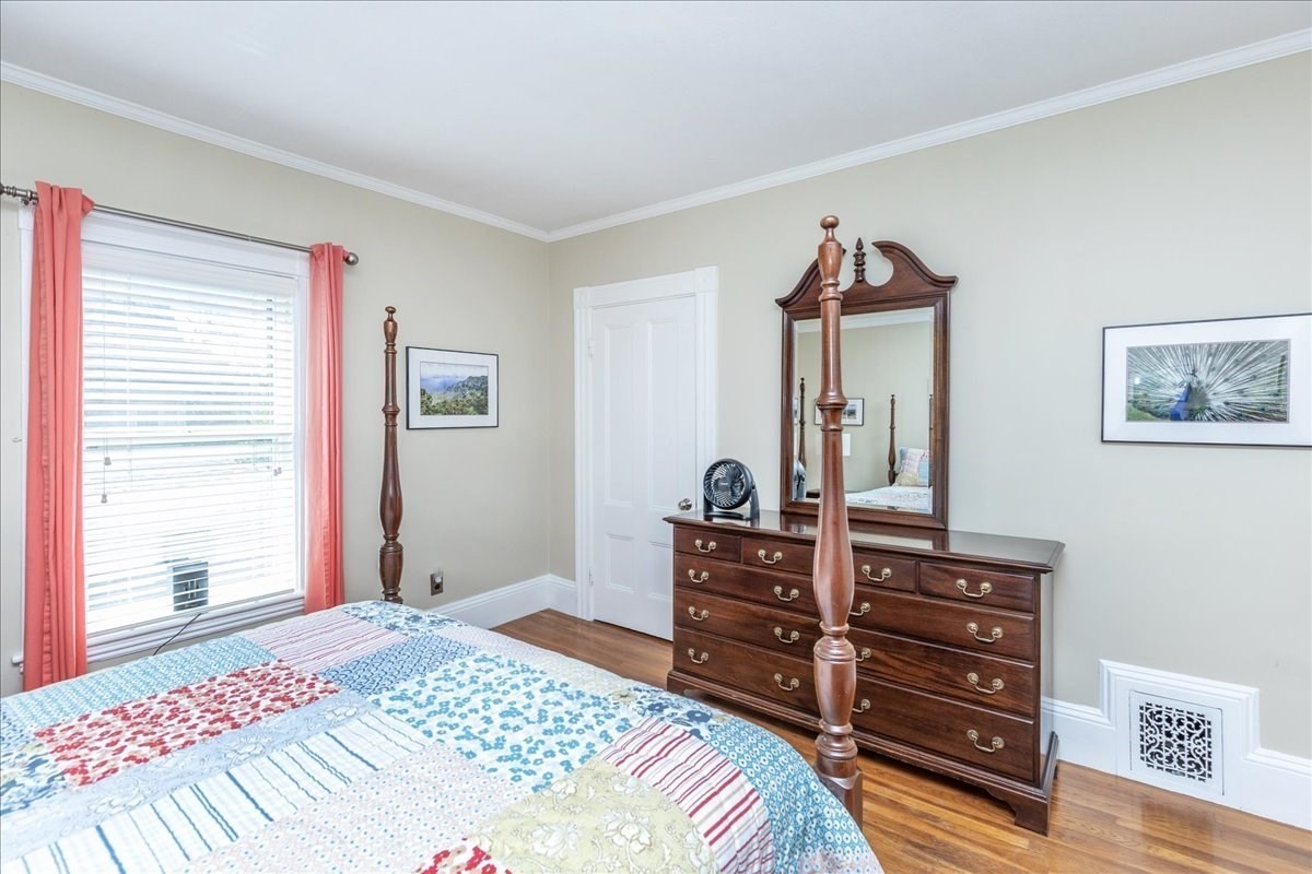 20 Beach St. Property Photo 23