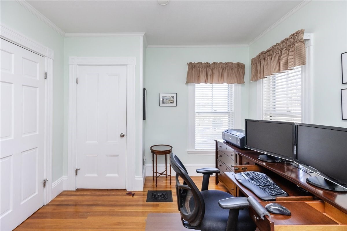 20 Beach St. Property Photo 26