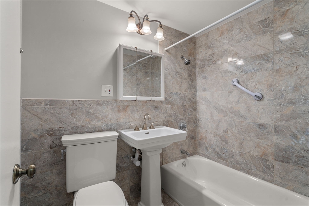 133 Beaconsfield Rd # 44 Property Photo 7