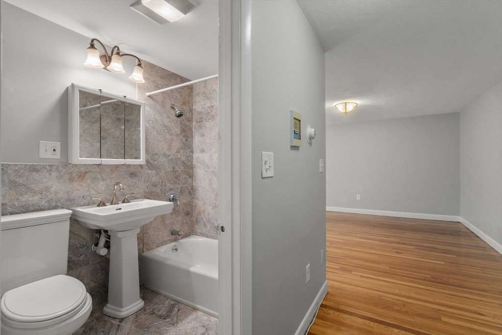 133 Beaconsfield Rd # 44 Property Photo 8