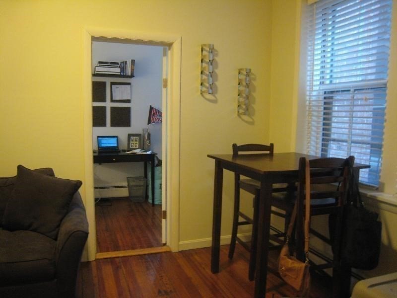 34 Charter St # 4b Property Photo 6