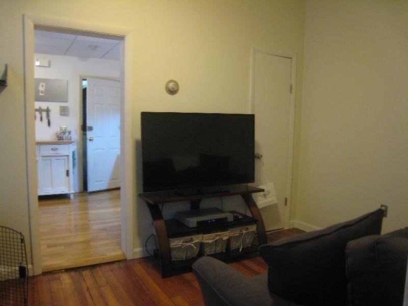 34 Charter St # 4b Property Photo 7