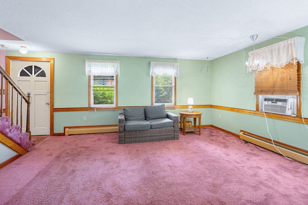 48 Cannington St Property Photo 4