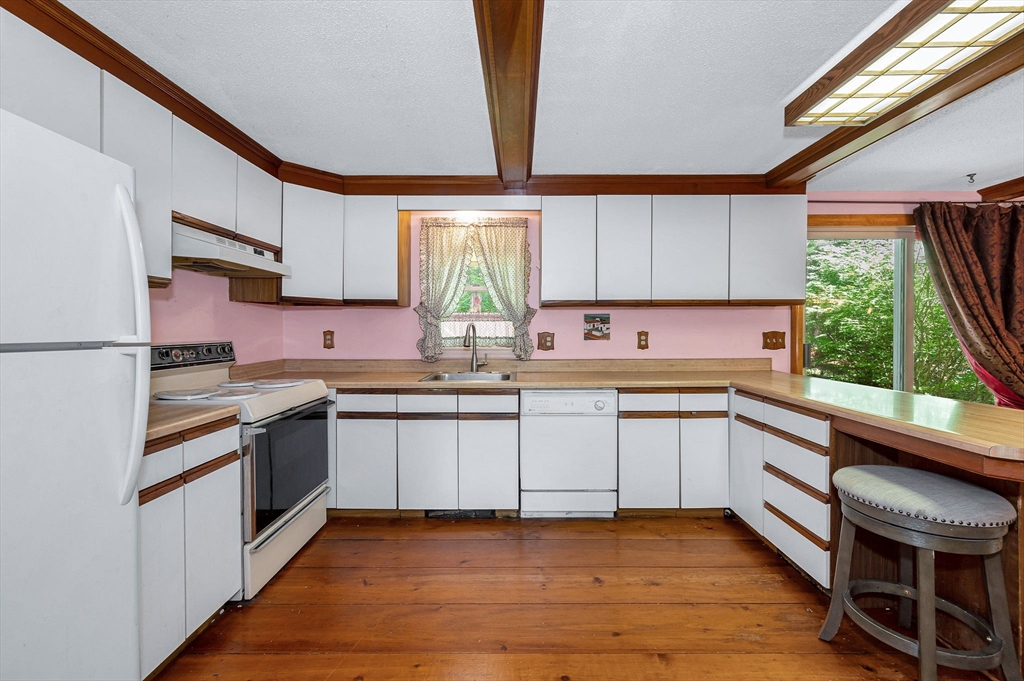 48 Cannington St Property Photo 7