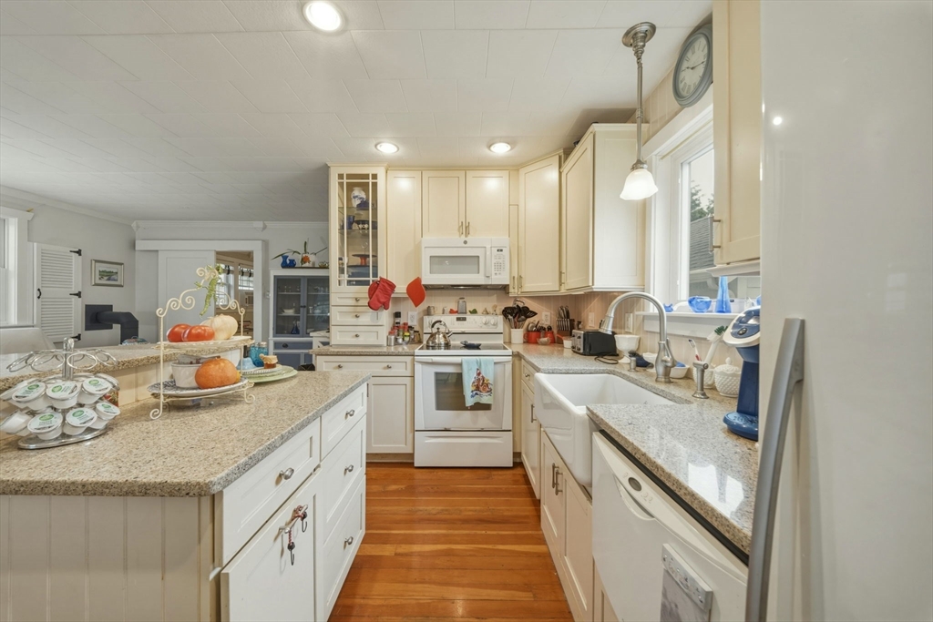 6 Gordon Street Property Photo 21