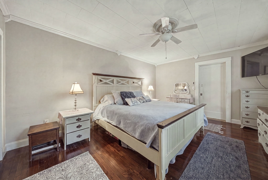 6 Gordon Street Property Photo 33