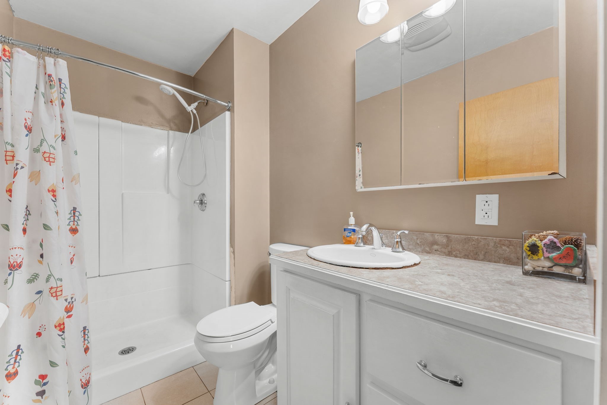 14 Angela Ter Property Photo 21