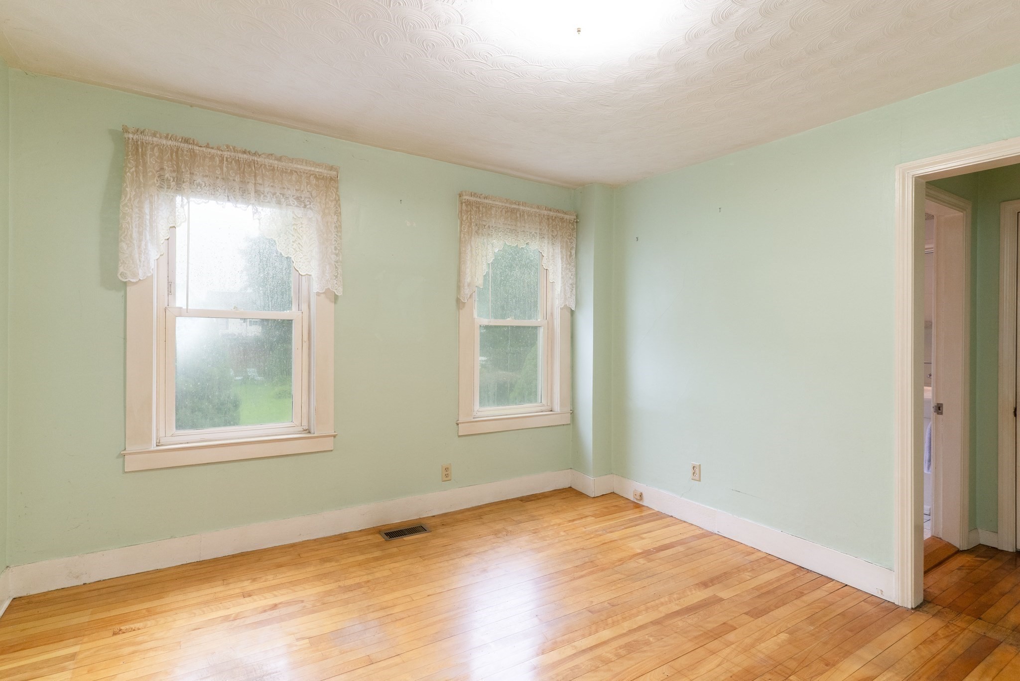 6 Maynard St Property Photo 16