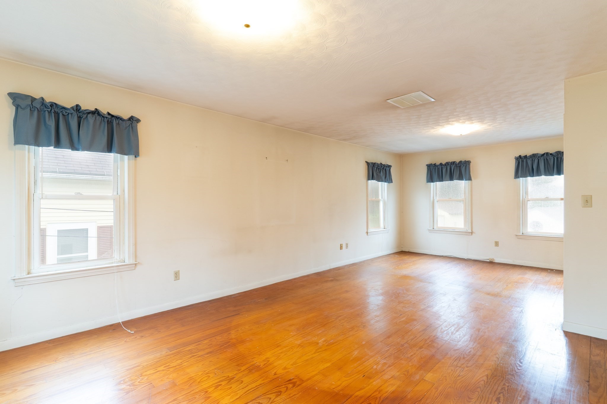 6 Maynard St Property Photo 23