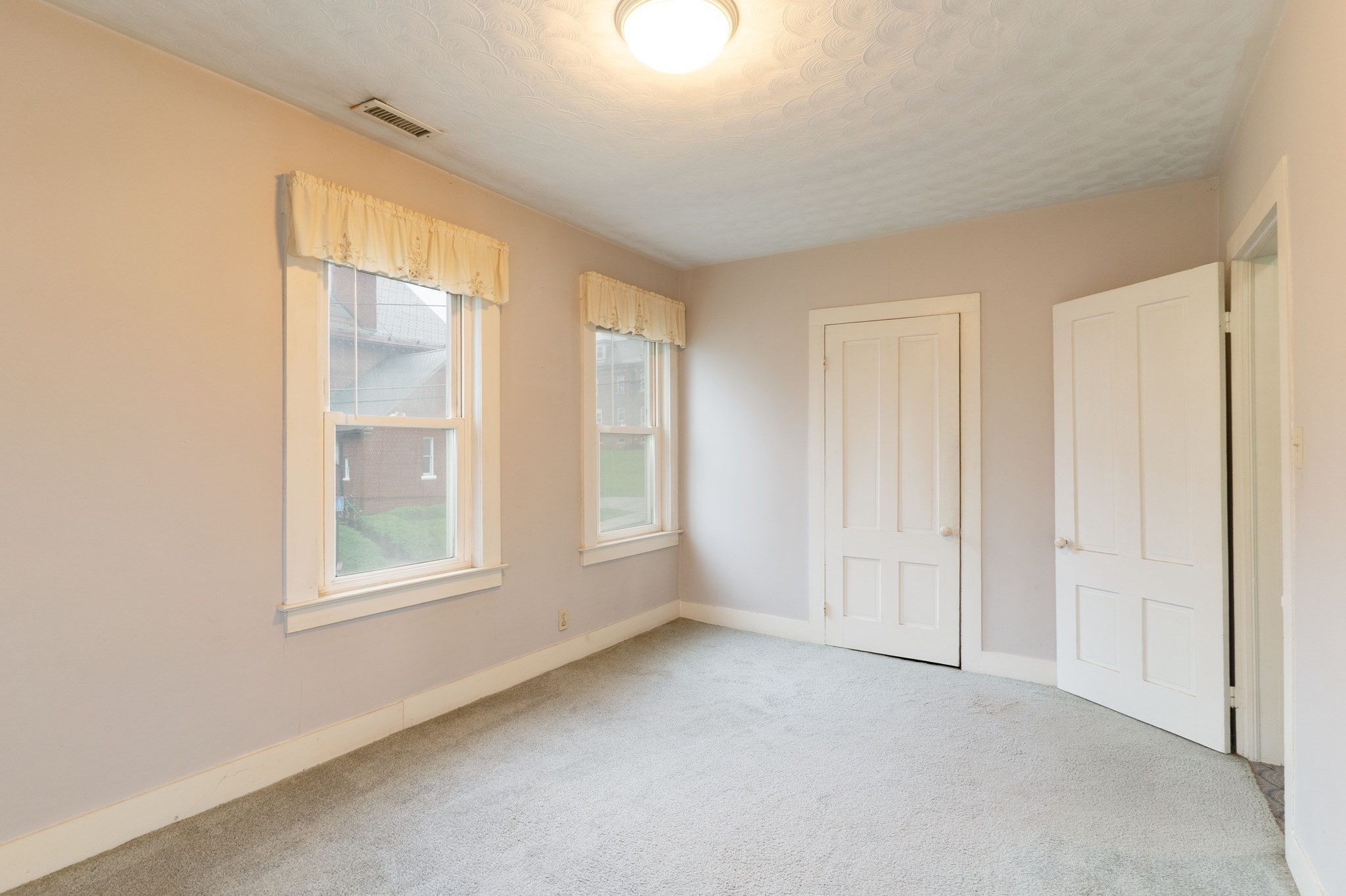 6 Maynard St Property Photo 27
