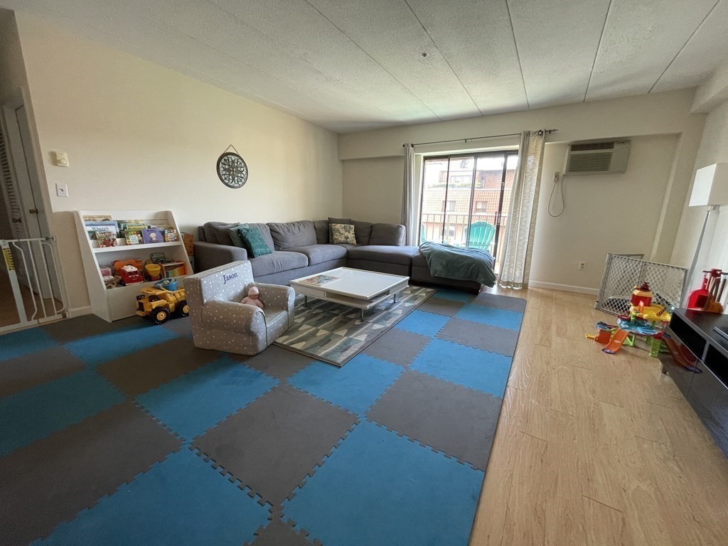 135 Pleasant St # 601 Property Photo 2