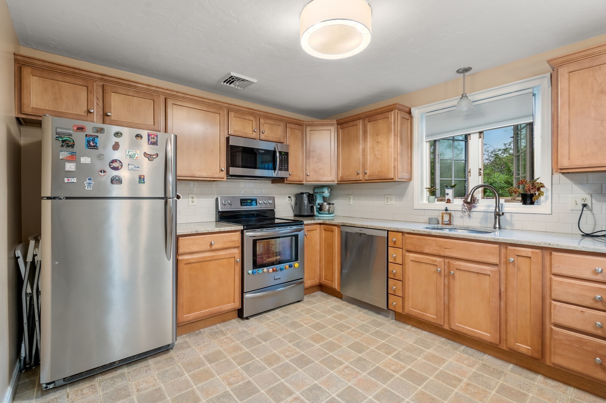6 Deerfield Court # 6 Property Photo 4