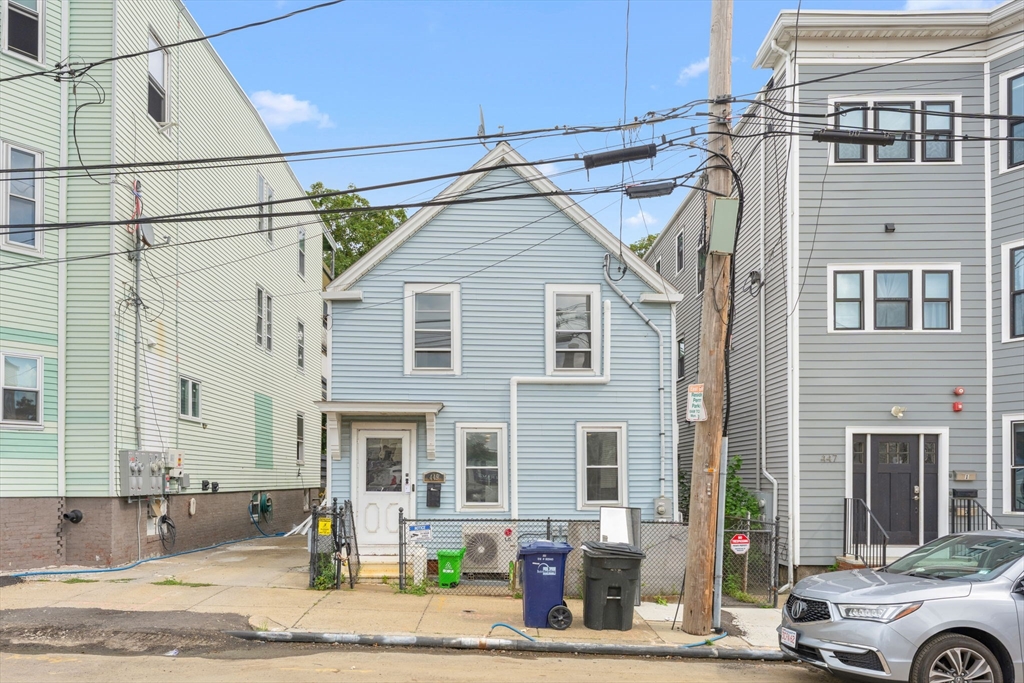 449 Frankfort St