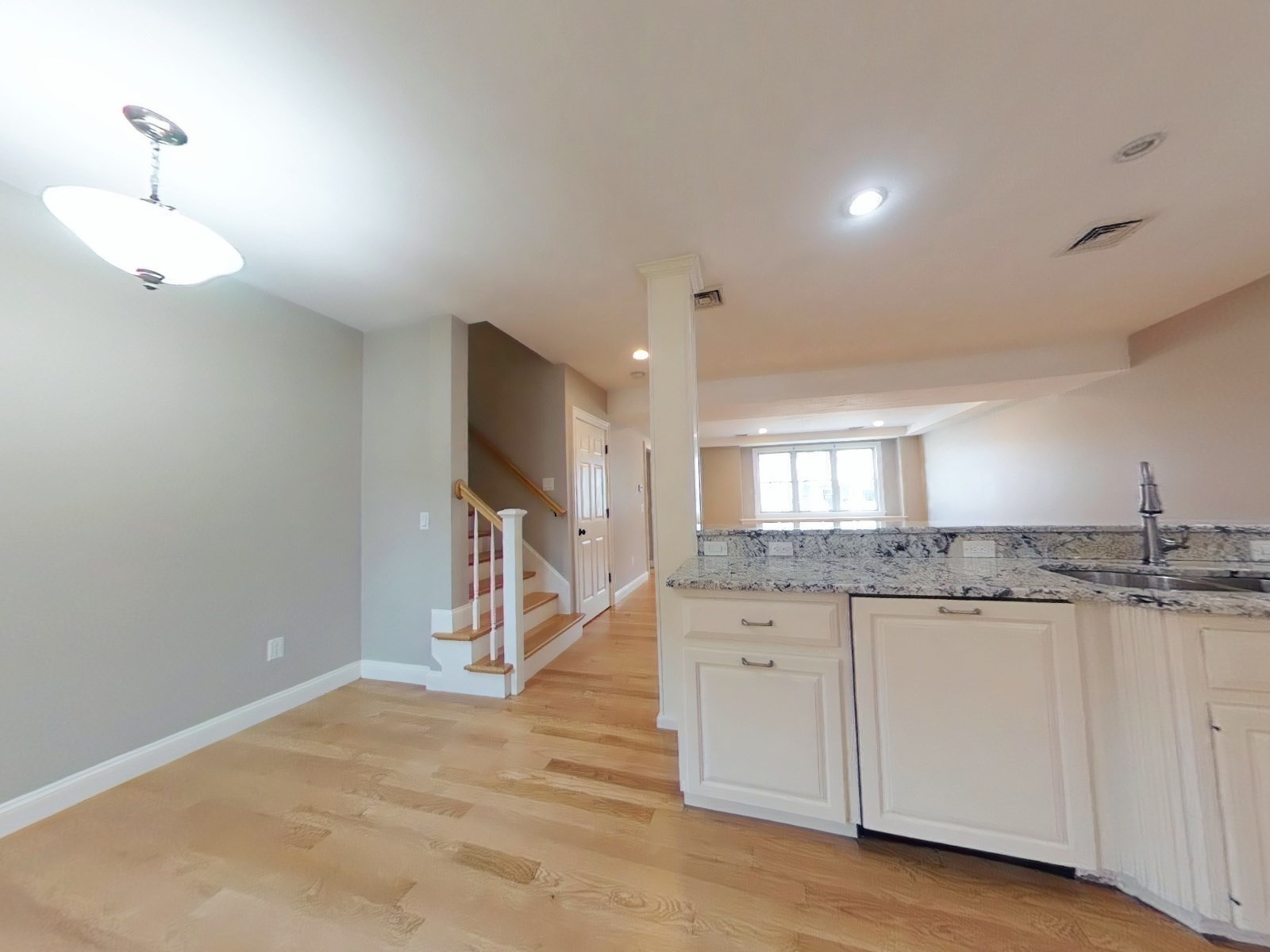 109 Farwell St # 109 Property Photo 5